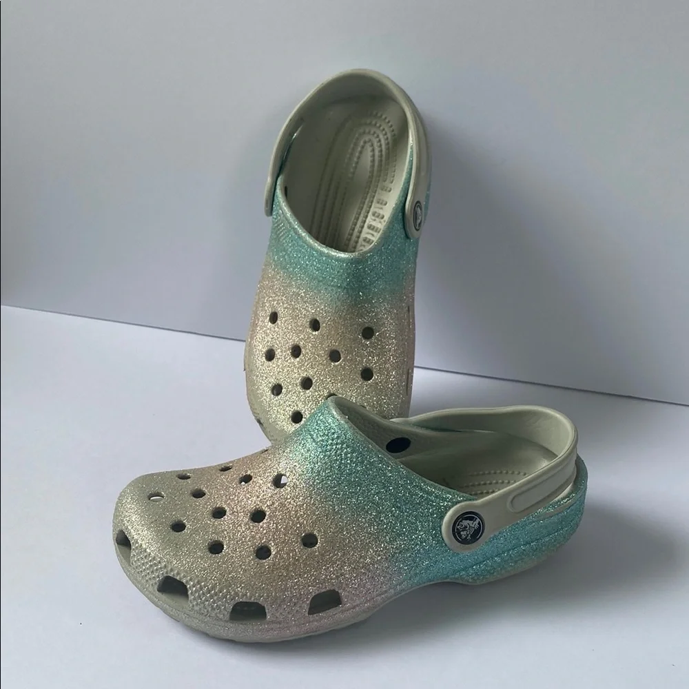 CROCS Gold and Green Water Shoes with Perforated Design - Picture 4 of 8